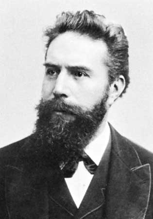 Wilhelm Conrad Röntgen - a röntgen sugár felfedezője